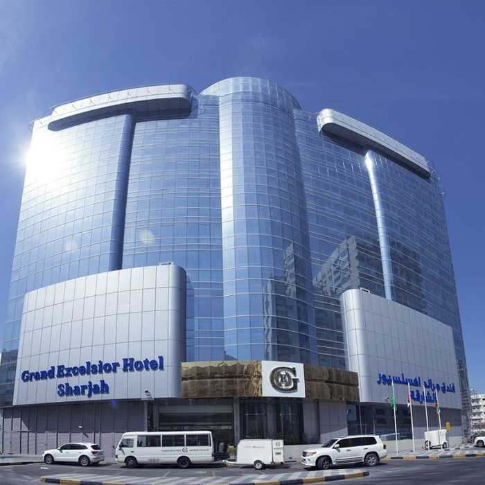 Grand excelsior hotel deira dubai 4* (deira). Grand excelsior hotel. Grand excelsior hotel bur dubai. Grand excelsior hotel. Отель парус в дубае.
