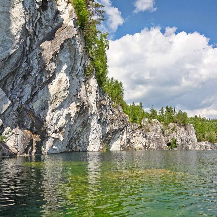 В рускеалу на машине