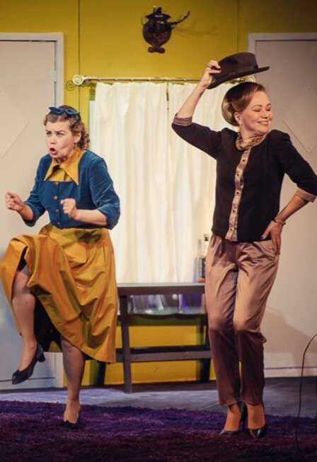 Шум за сценой